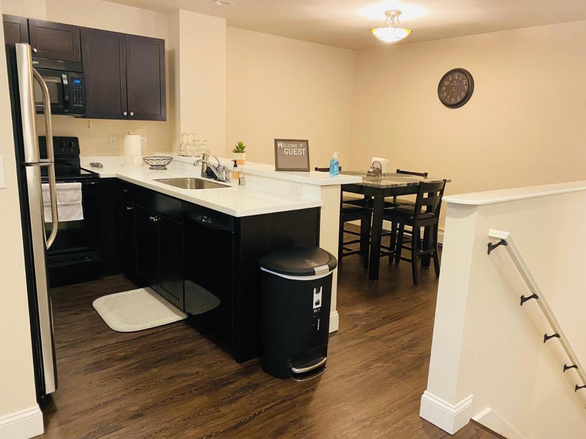Beautiful 2 Bedroom 1 Bath Apartment With Private Garage Anchorage Kültér fotó