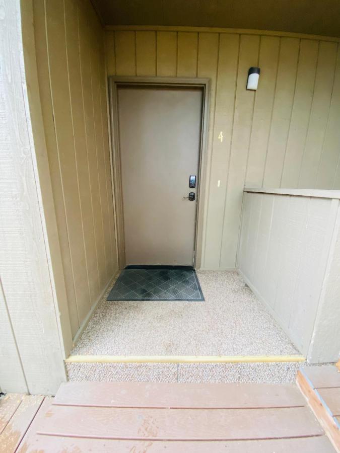 Beautiful 2 Bedroom 1 Bath Apartment With Private Garage Anchorage Kültér fotó