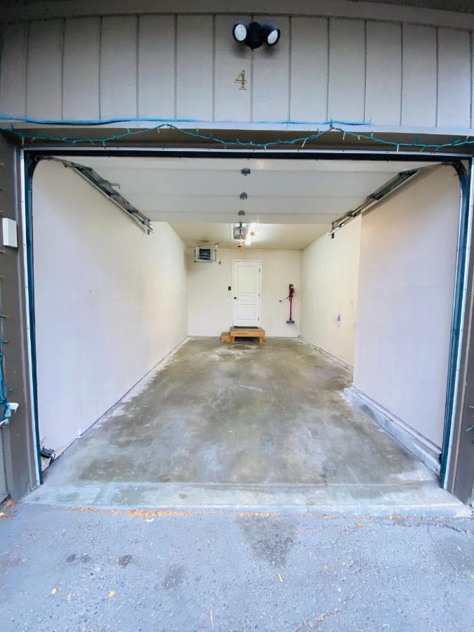 Beautiful 2 Bedroom 1 Bath Apartment With Private Garage Anchorage Kültér fotó