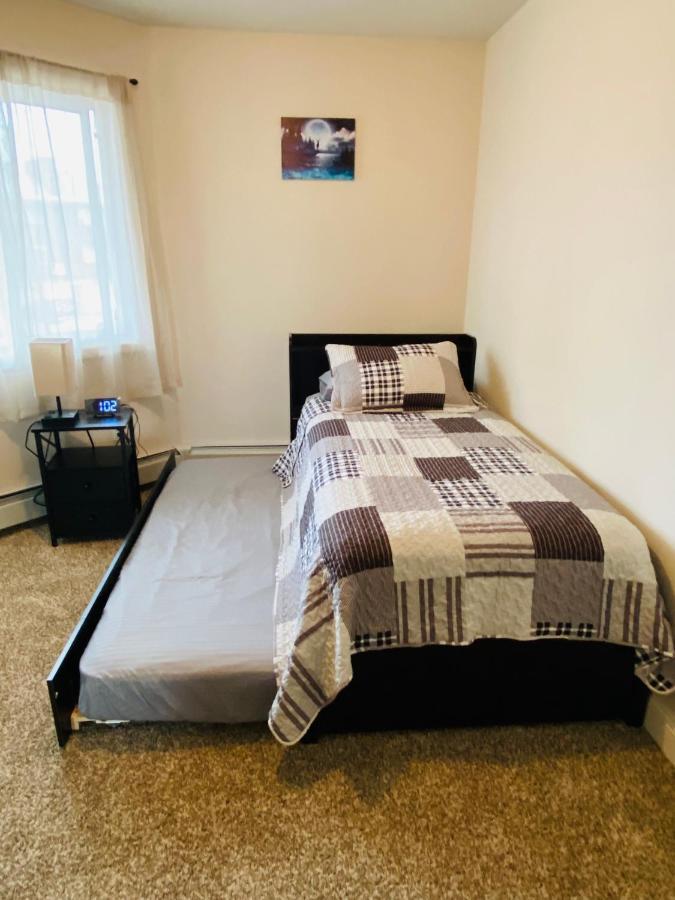 Beautiful 2 Bedroom 1 Bath Apartment With Private Garage Anchorage Kültér fotó